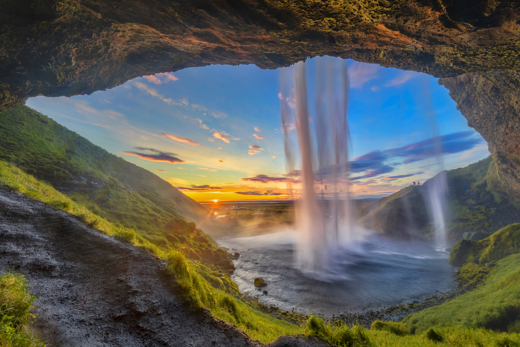 Behind the waterfall - Seljalandsfoss Waterfall in Iceland

Waterfall, Iceland, Springtime, Spring - Flowing Water, Seljalandsfoss Waterfall
